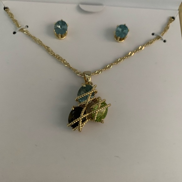 MultiStone Wrapped Pendant Necklace+ Stud Earrings - Picture 3 of 5